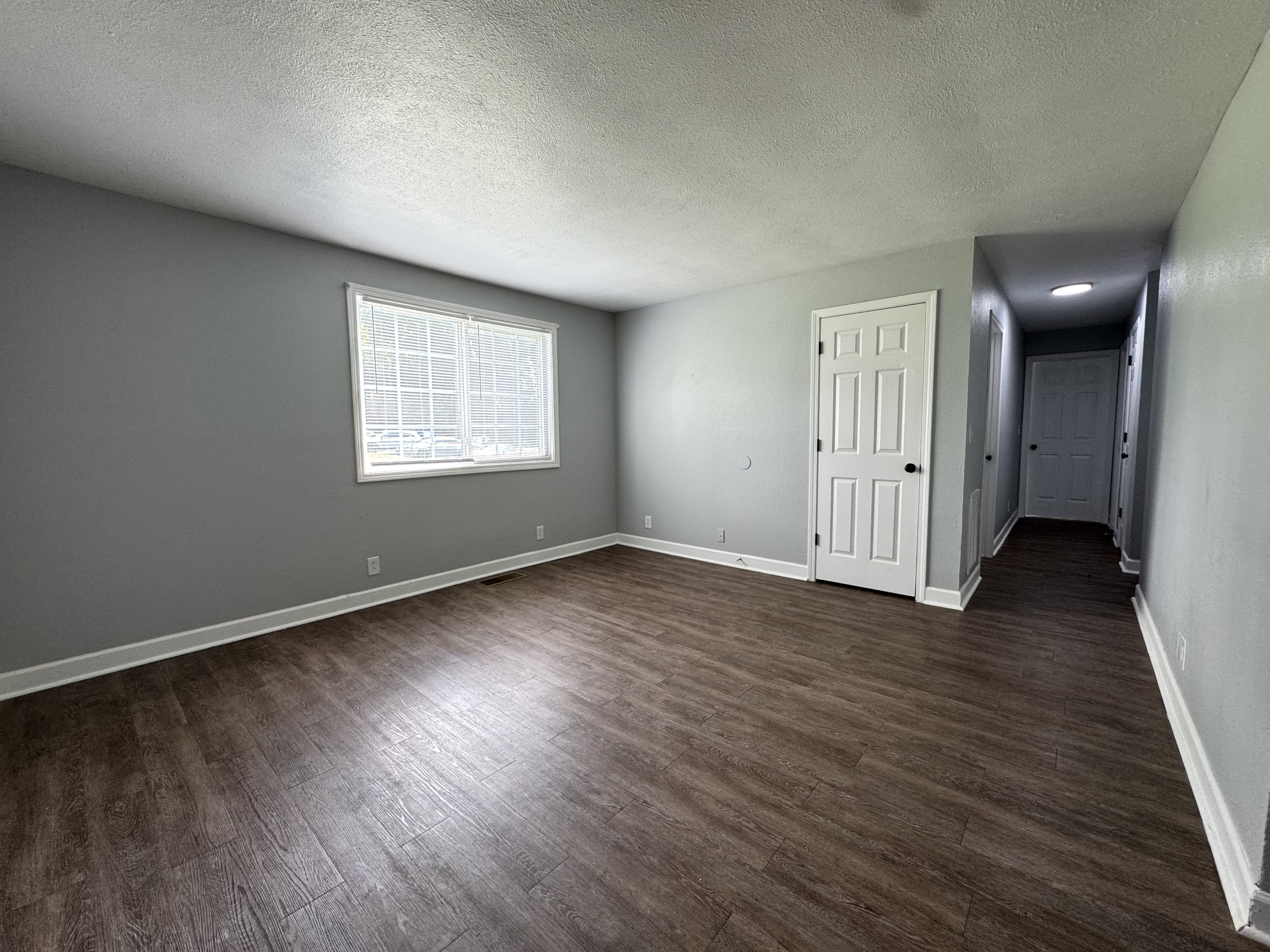 1351 Avondale Drive L86